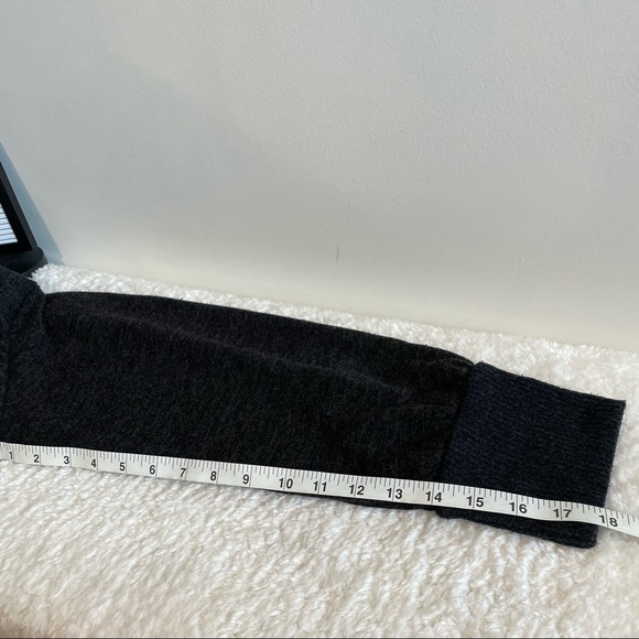 *Sold* Anthropologie Criss Cross Cropped Two Way Sweater - Picture 12 of 15